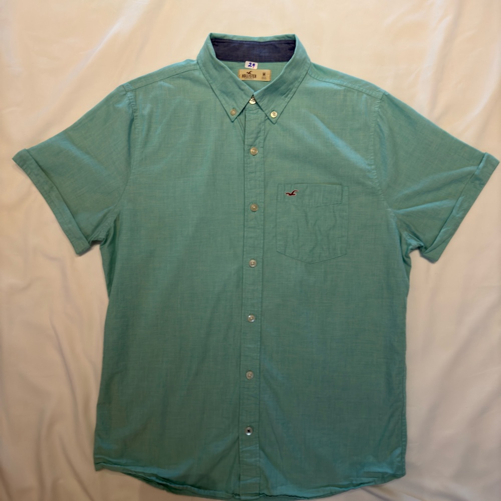 Hollister, medium short sleeve button up